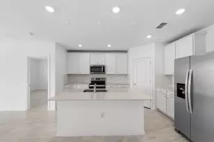 10779 Sun Drop St, Venice, FL 34293 - Photo 14