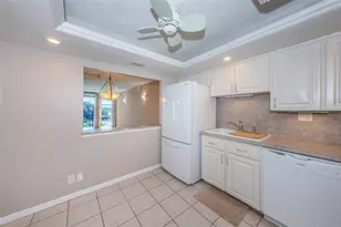 7400 Sun Island Dr S, South Pasadena, FL 33707 - Photo 14
