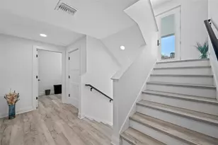 2813 Kipps Colony Dr S, Saint Petersburg, FL 33707 - Photo 34