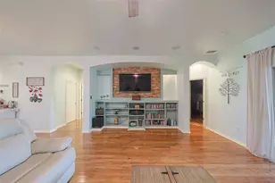 1507 Mira Lago Cir, Ruskin, FL 33570 - Photo 26