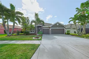 1507 Mira Lago Cir, Ruskin, FL 33570 - Photo 4