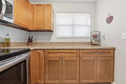 10433 Carrollbrook Court #105, Tampa, FL 33618 - Photo 16