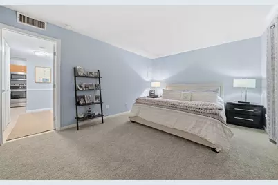 10433 Carrollbrook Court #105, Tampa, FL 33618 - Photo 12