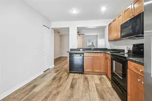 10841 Lake St Charles Blvd, Riverview, FL 33578 - Photo 16