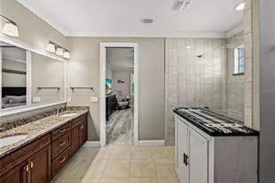 8152 Lake James Dr, Lakeland, FL 33810 - Photo 40