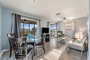 208 S Canal St, Ruskin, FL 33570 - Photo 4