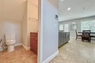 3202 W Hartnett Ave, Tampa, FL 33611 - Photo 8