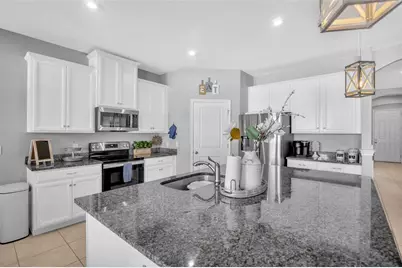 8512 Orchard Grass Street, Wesley Chapel, FL 33544 - Photo 6