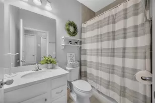 8512 Orchard Grass St, Wesley Chapel, FL 33544 - Photo 20