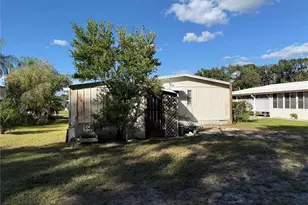 38620 Monet Dr, Zephyrhills, FL 33540 - Photo 2