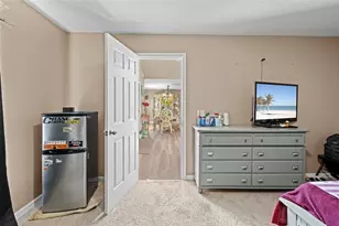 7319 Lagoon Rd, Spring Hill, FL 34606 - Photo 8