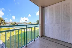 1 Key Capri, Treasure Island, FL 33706 - Photo 20