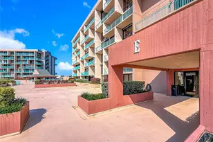 1 Key Capri, Treasure Island, FL 33706 - Photo 6