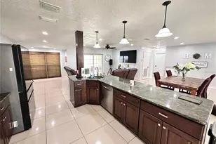 7006 Shenandoah Ct, Tampa, FL 33615 - Photo 12