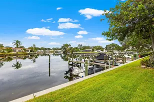 6525 Cape Sable Way NE, Saint Petersburg, FL 33702 - Photo 20