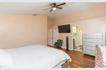 10022 Oxford Chapel Drive, Tampa, FL 33647 - Photo 42