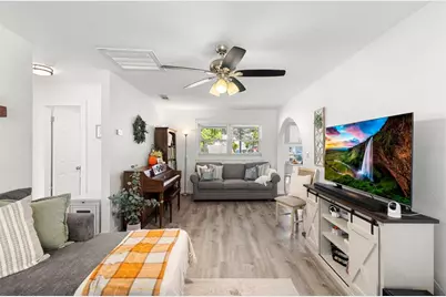 7001 13th Street N, Saint Petersburg, FL 33702 - Photo 10