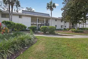 29254 Bay Hollow Dr, Wesley Chapel, FL 33543 - Photo 2