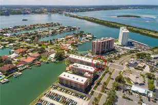 105 Island Way, Clearwater Beach, FL 33767 - Photo 34