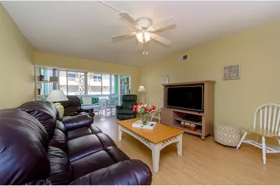 105 Island Way #121, Clearwater Beach, FL 33767 - Photo 8