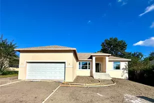 7013 Remington Oaks Loop, Lakeland, FL 33810 - Photo 1
