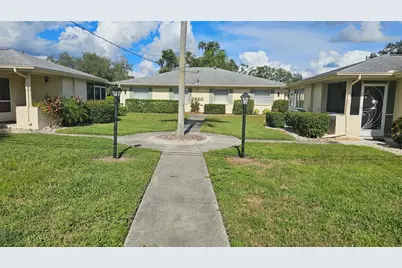 1901 Canterbury Lane #10, Sun City Center, FL 33573 - Photo 32