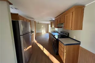 28492 Sentinel St, Nobleton, FL 34661 - Photo 8