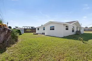 420 Palm Creek Dr, Englewood, FL 34223 - Photo 26