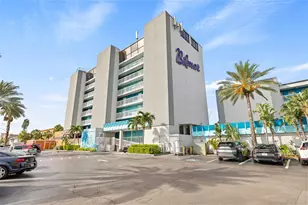 10650 Gulf Blvd, Saint Petersburg, FL 33706 - Photo 12