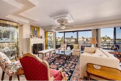 2795 Kipps Colony Drive S #101-102, Saint Petersburg, FL 33707 - Photo 8