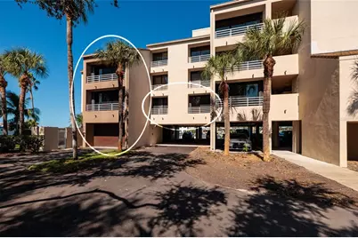 2795 Kipps Colony Drive S #101-102, Saint Petersburg, FL 33707 - Photo 2