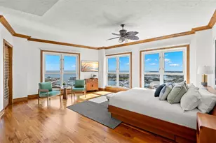 288 Beach Dr NE, Saint Petersburg, FL 33701 - Photo 8