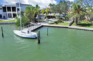 339 Bath Club Blvd S, North Redington Beach, FL 33708 - Photo 4