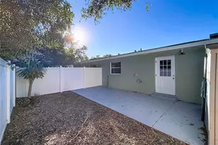 650 Athens St, Dunedin, FL 34698 - Photo 32