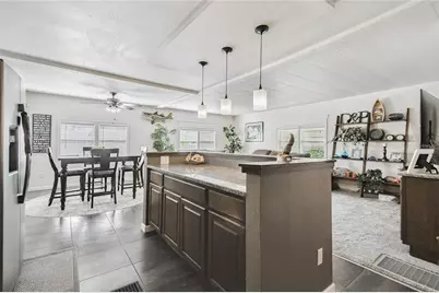 209 E 52nd Avenue Plaza E, Bradenton, FL 34203 - Photo 12