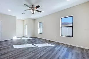 4366 Cambio Gdns Ct, Tampa, FL 33610 - Photo 36