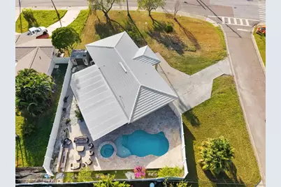 4681 Shore Acres Boulevard NE, Saint Petersburg, FL 33703 - Photo 32
