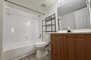9013 Westchester Cir, Tampa, FL 33604 - Photo 12
