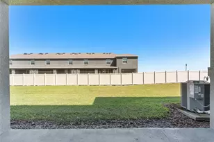 33105 Major Oak Dr, Wesley Chapel, FL 33545 - Photo 16