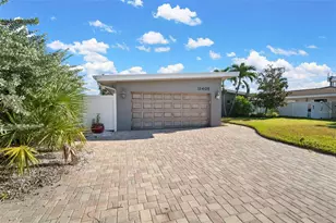 11405 6th St E, Treasure Island, FL 33706 - Photo 28