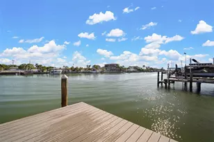 11405 6th St E, Treasure Island, FL 33706 - Photo 8