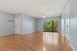 1433 Pine Glen Pl, Tarpon Springs, FL 34688 - Photo 12