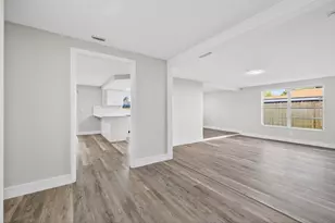 1408 Oleander Dr, Tarpon Springs, FL 34689 - Photo 18