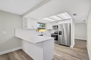 1408 Oleander Dr, Tarpon Springs, FL 34689 - Photo 14