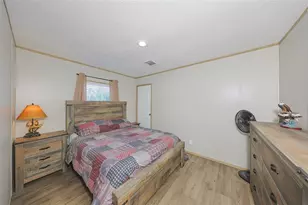 12124 Redrose Ave, Weeki Wachee, FL 34614 - Photo 12