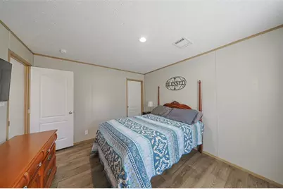 12124 Redrose Avenue, Weeki Wachee, FL 34614 - Photo 18