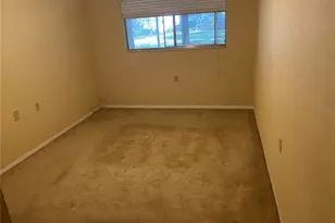 8220 112th St, Seminole, FL 33772 - Photo 8