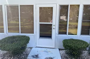 8220 112th St, Seminole, FL 33772 - Photo 18