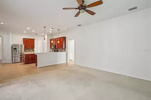 1804 Prairie Grass Ln, Valrico, FL 33594 - Photo 10