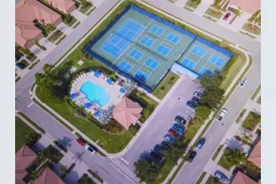 344 Mystic Falls Drive, Apollo Beach, FL 33572 - Photo 10